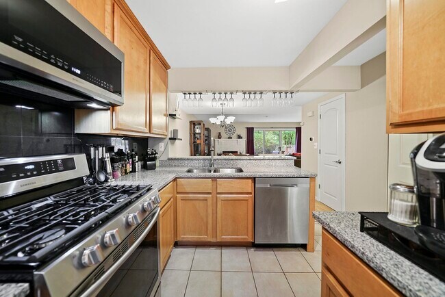 Foto del edificio - 20 Peach Tree Ln