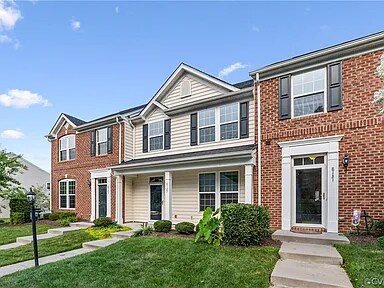 Foto del edificio - 8127 Creekside Village Dr