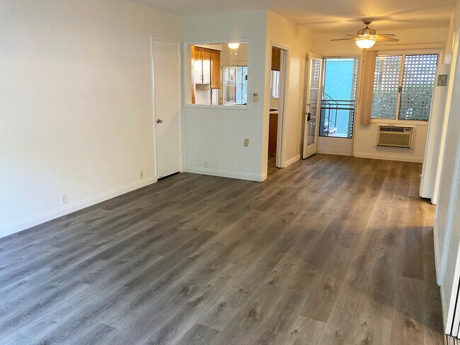 Building Photo - 743 Arcadia Ave