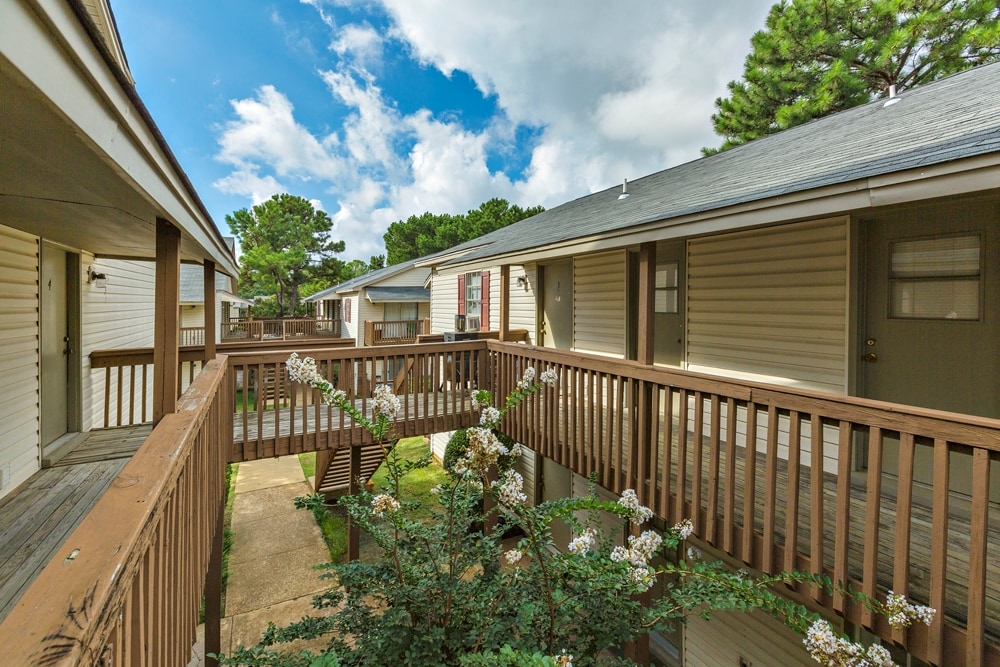 Primary Photo - Foxhaven Apartments