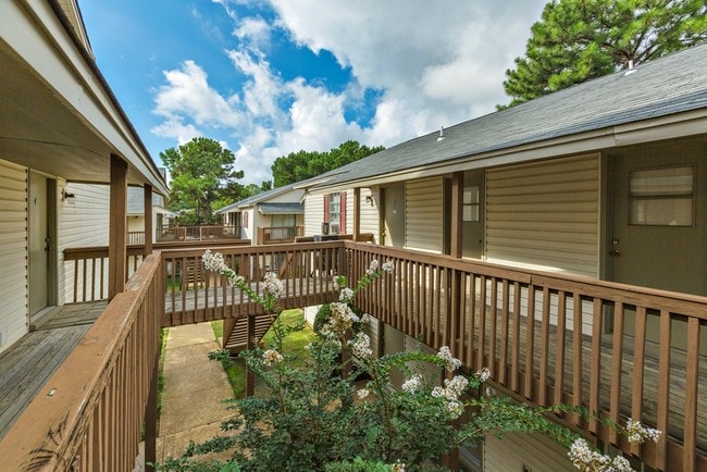 Building Photo - Foxhaven Apartments