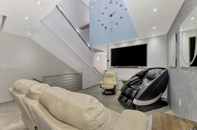 Foto del edificio - 5551 Bentgrass Dr