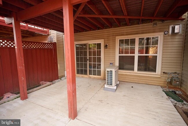 Building Photo - 43259 Sunderleigh Square