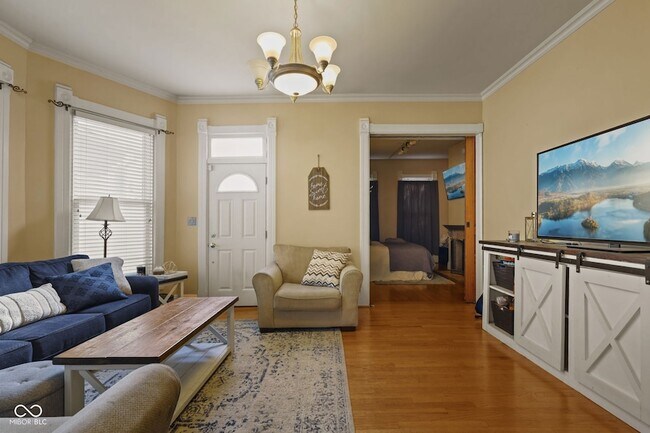 Foto del edificio - 820 N California St