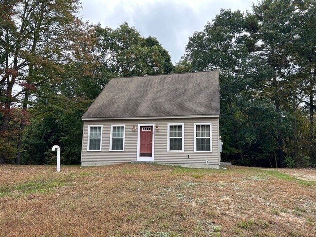 Building Photo - Cozy 2 Bedroom Home