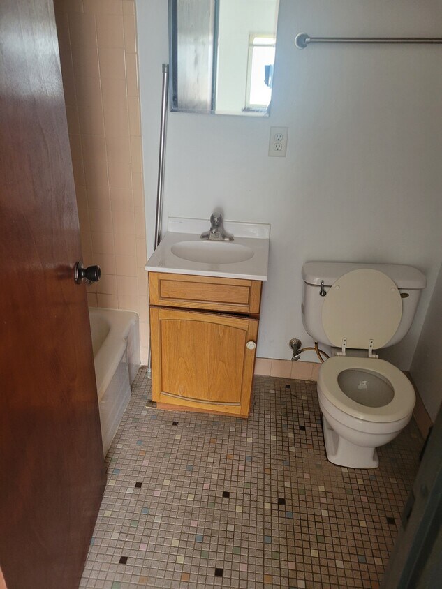 Foto del edificio - 6535 Beloit Rd