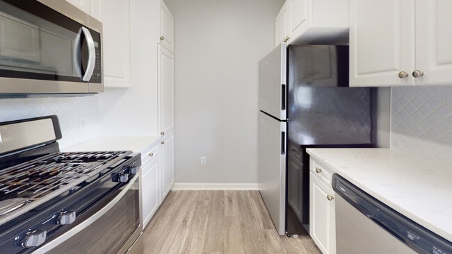 Interior Photo - Inwood West