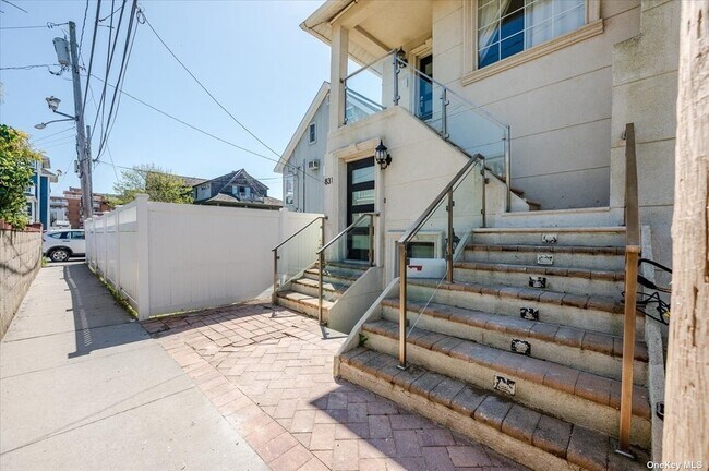 Building Photo - 831 Oceanfront