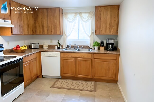 Foto del edificio - Charming 2-bedrooms, 1-bath downstairs apartment in the heart of Prescott Valley!