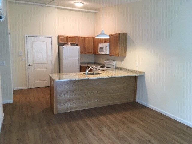 Foto principal - 90 Alden Ave