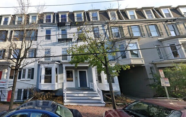Foto del edificio - 32 Bigelow St