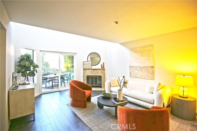 Foto del edificio - 302 N Granada Ave