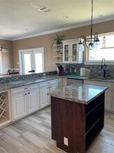 Building Photo - 22903 Miramar Dr