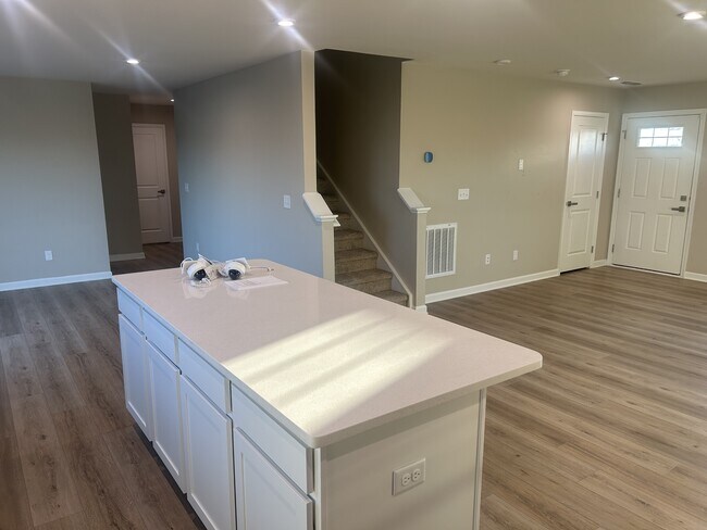 Building Photo - 1143 Lisenbee Wy