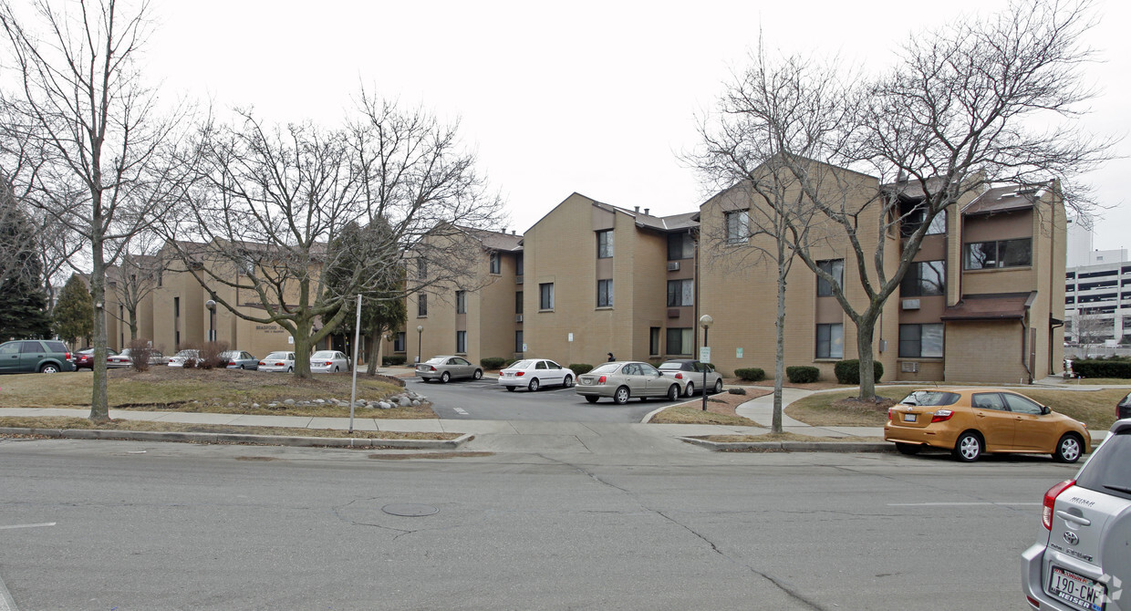 Primary Photo - Bradford Place Apartments