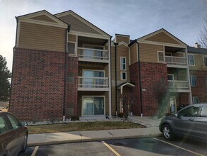 Building Photo - 208 Glengarry Dr