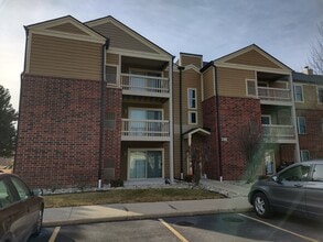 Building Photo - 208 Glengarry Dr