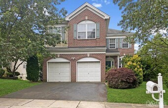 Building Photo - 48 Berkshire Way