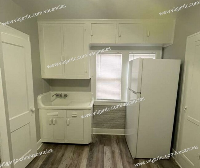 Foto del edificio - 5044 Olcott Ave