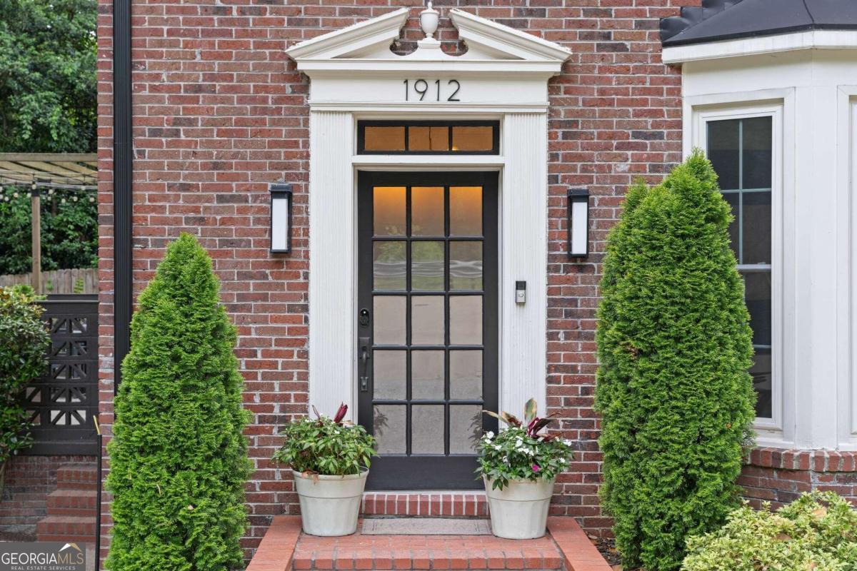 Foto principal - 1912 Northside Dr NW