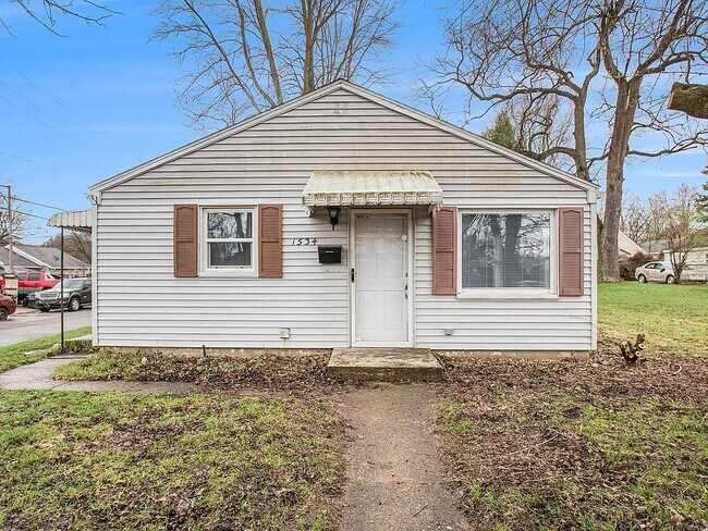 Building Photo - 1534 E Bowman St