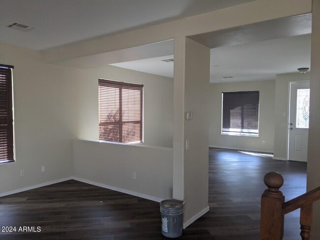 Building Photo - 17005 W Rimrock St