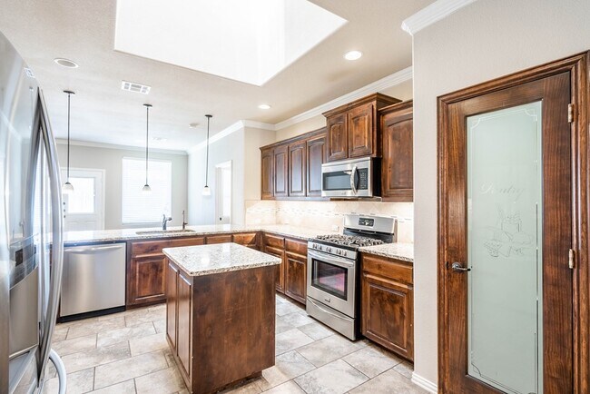 Foto del edificio - 6969 King Ranch Rd