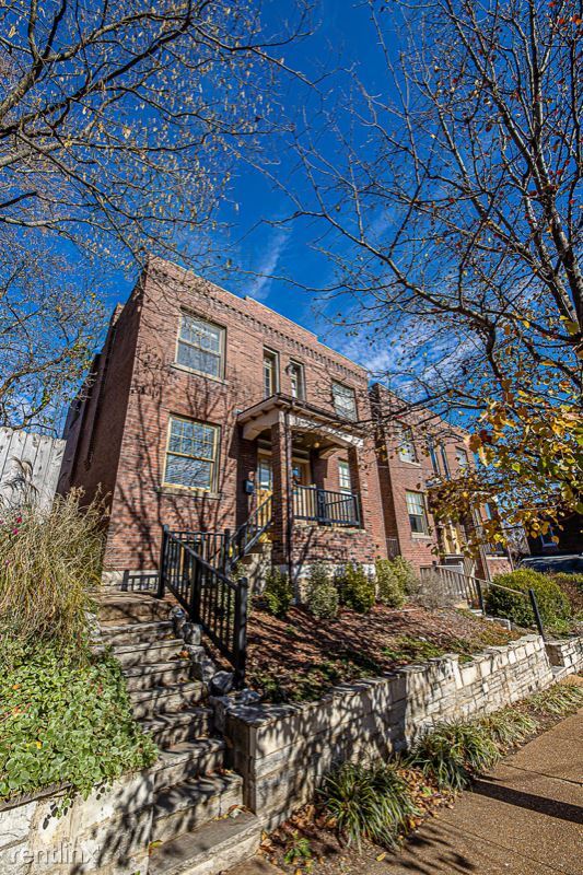1219 Barton St, Saint Louis, MO 63104 Condo for Rent in Saint Louis