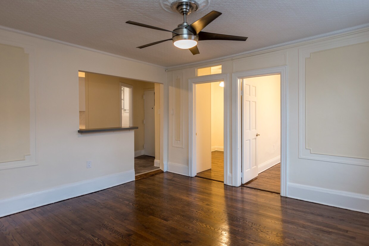 Foto principal - 142 Franklin St
