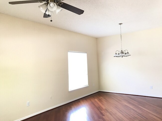 Building Photo - BEAUTIFUL LAKEFRONT SINGLE FAMILY HOME