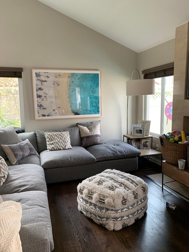 Building Photo - 2179 Sea Village Cir