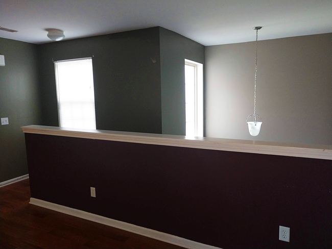 Photo - Upper Condo in Woodside Meadows