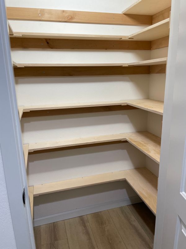 Foto del edificio - 1413 W Valley Dr