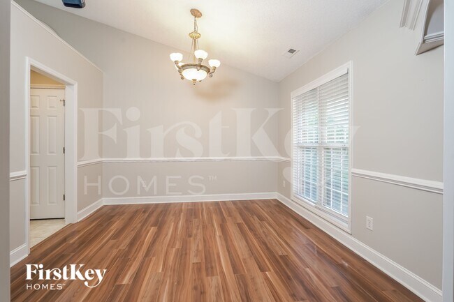 Foto del edificio - 5233 Old Plantation Cir