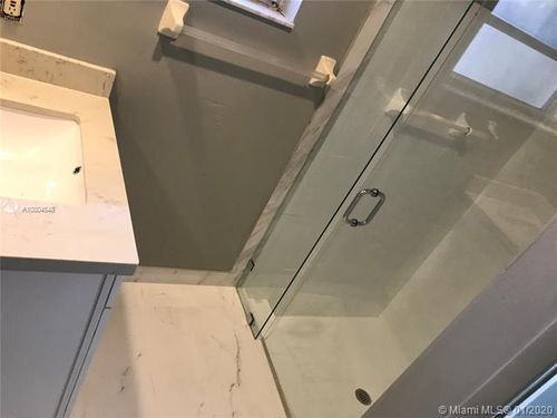 Building Photo - 4001 SW 68th Terrace