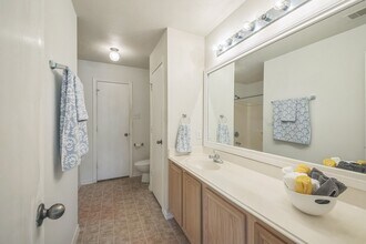 Building Photo - 5751 Wandering Creek Dr