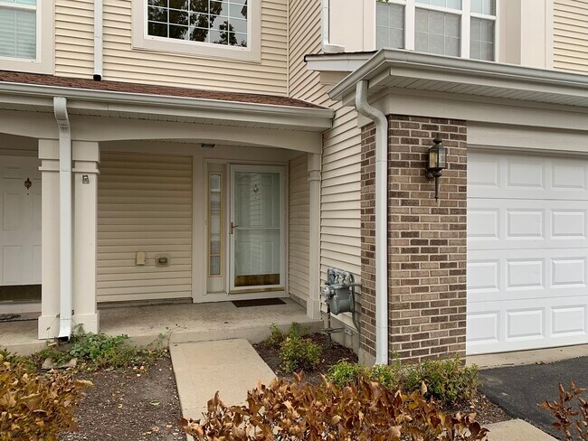 Building Photo - 9405 Rainsford Dr