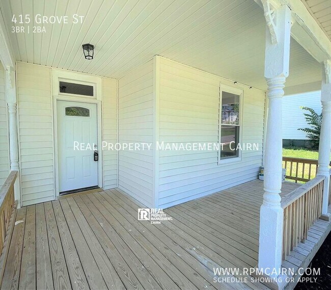 Photo - 415 Grove St House