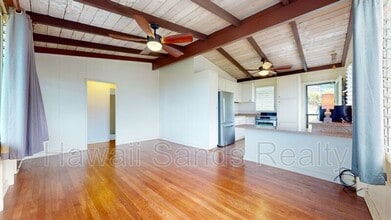 Building Photo - 44-123-123 Mikiola Dr