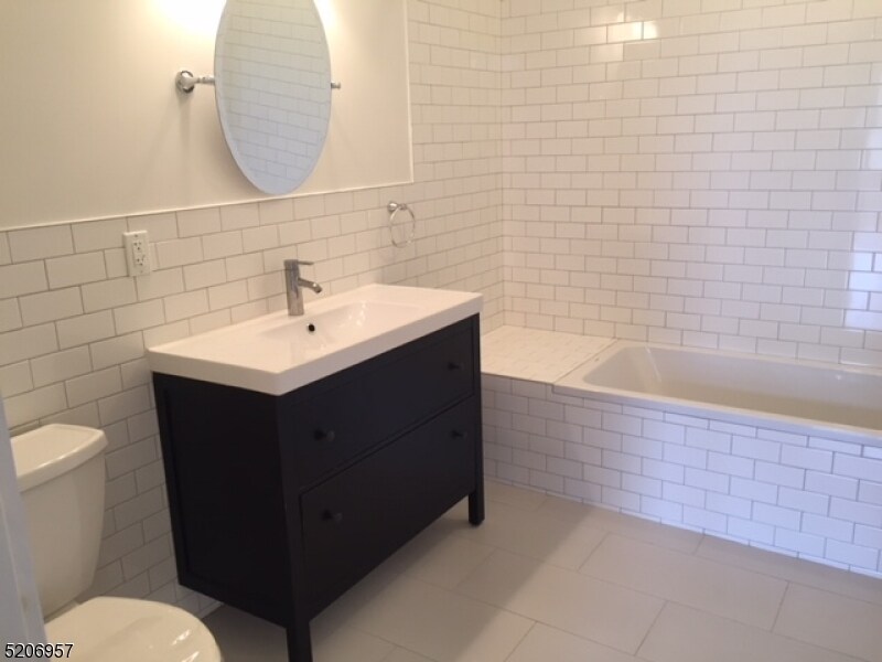 Foto del edificio - 1086 S Orange Ave