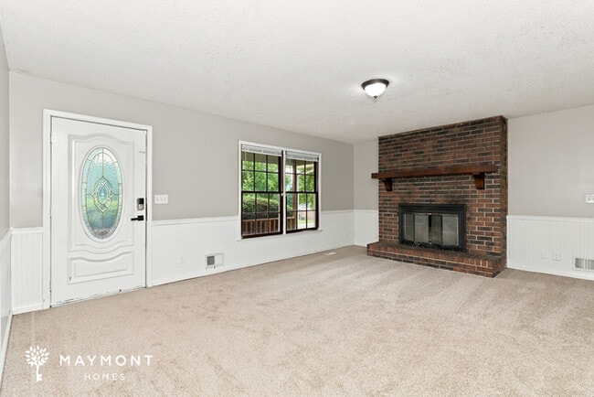 Building Photo - 397 Oakridge Dr SE
