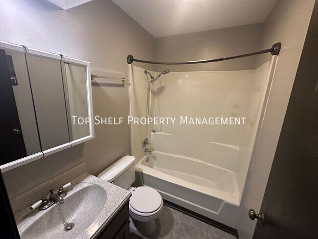 Foto del edificio - 2142 SE 9th St