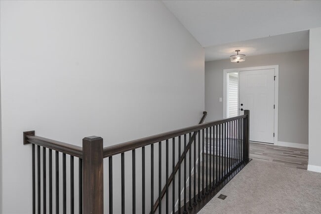Building Photo - 302 Devin Dr
