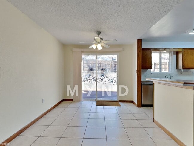 Building Photo - 4 br, 2 bath House - 775 S Braun St