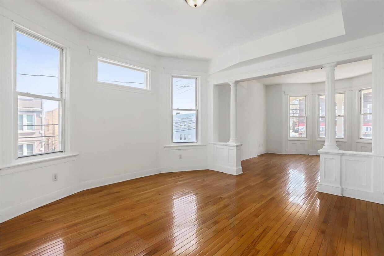 130 Carteret Ave Unit 1, Jersey City, NJ 07305 Room for Rent in
