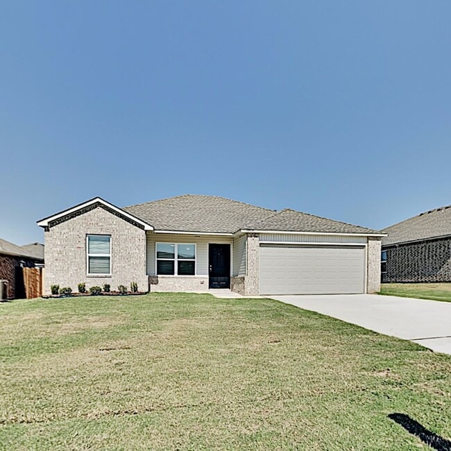 Building Photo - Beautiful 3 Bedroom 2 Bath Home - Shawnee ...
