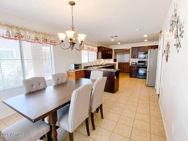 Foto del edificio - 25006 W Hidalgo Dr