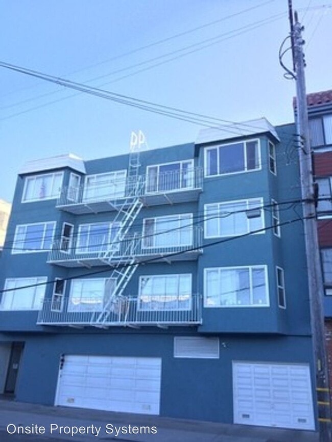 Building Photo - 1230 La Playa St