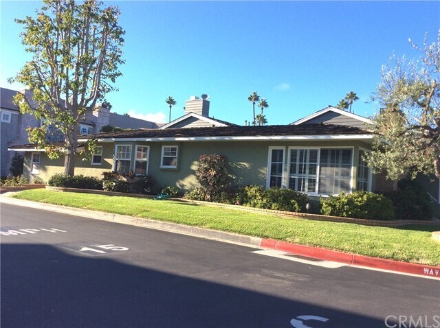 Building Photo - 2831 Bayshore Dr