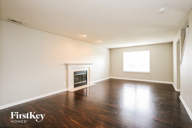 Foto del edificio - 10234 Draycott Way